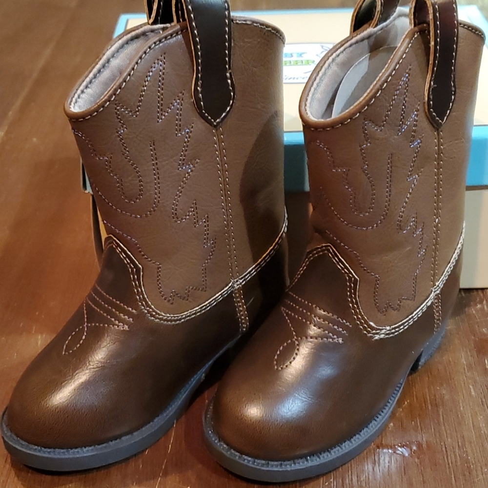NIB Baby Deer Toddler Girl Boots, Size 6